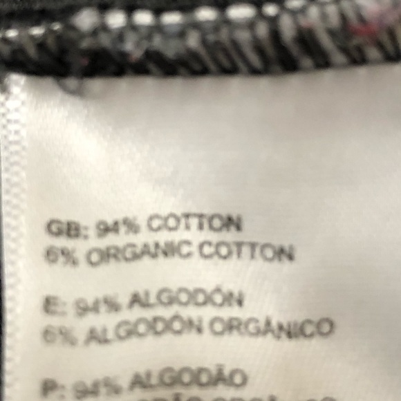 The North Face Tee Shirt Womens M Gray Graphic Spellout Short Sleeves - Picture 6 of 7